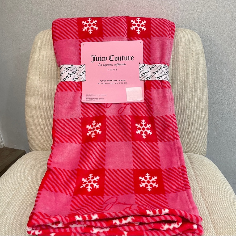 NEW Juicy Couture Pink Red Plaid Snowflake Plush Throw Blanket 50x60